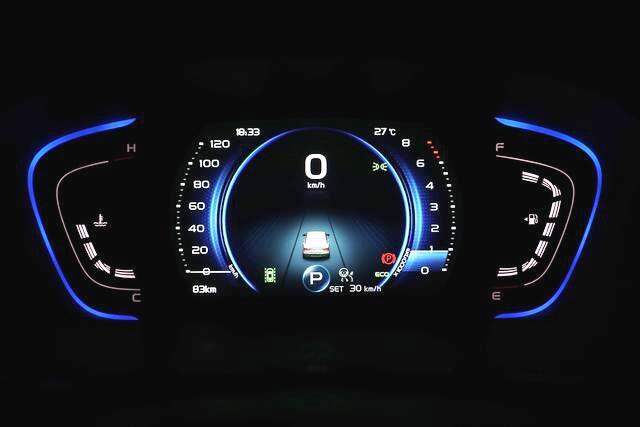 「车心不悔」谁是运动轿车的C位首选？，TA动力同级最强，油耗才5L