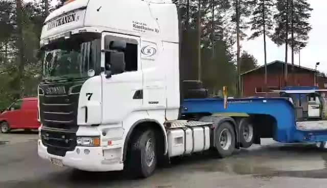 众卡之友■大卡车鸣笛简直是噪音污染，为什么声音这么大？