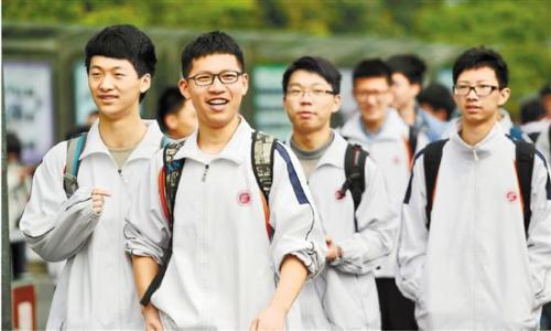 「猫扑网」工作非常努力，但是未能得到晋升，八字看你未来何时能升职加薪