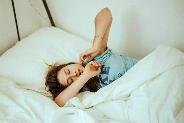 【浅浅情感说】俗语：“人睡三觉，命比纸薄”，连古人都不睡的3种觉，不妨留意