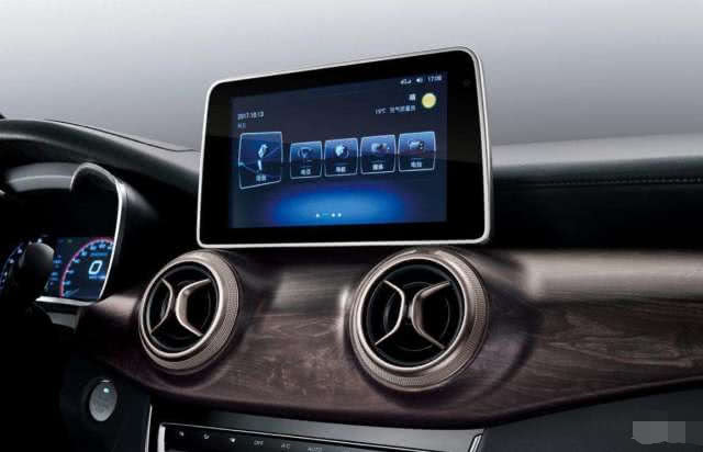 【汽车维修人】开车听歌也违规？交警：不注意这一点，见一次罚一次