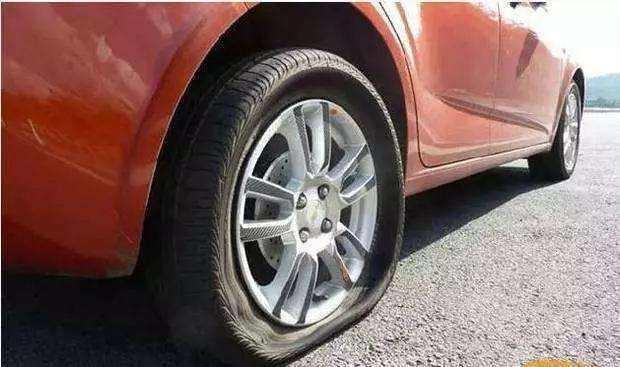 九零后聊车■开车时，6个伤害车胎的行为，很多新手不以为然，会减少轮胎寿命