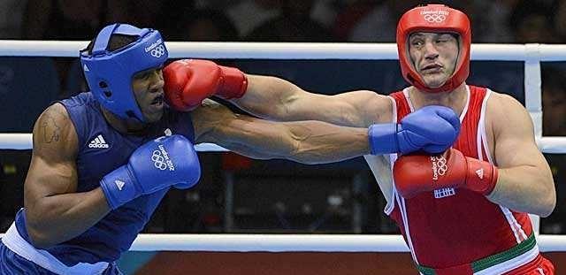 「车驰神往ccsw01TB」越硬越好？车辆安全性与车身软硬并不成正比