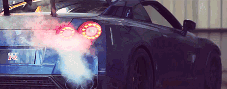 [大美临沂早知道]老司机易犯错：油箱见底才加油、方向盘打死、离合不踩到底就挂挡