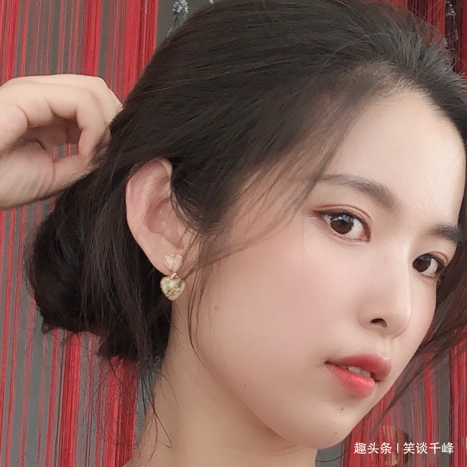 [笑谈千峰]好的感情，不是一下子就把你感动晕，而是细水长流的把你宠坏?。