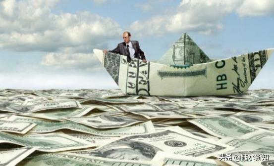 「职场小疯说」穷人想要翻身如何做？懂得在这三方面“下本钱”的人，混的不会差