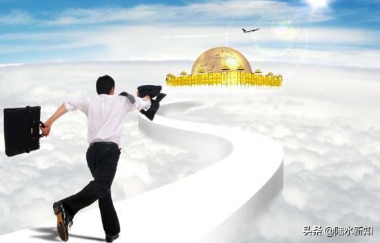 「职场小疯说」穷人想要翻身如何做？懂得在这三方面“下本钱”的人，混的不会差