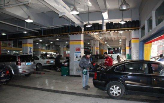 【汽车维修保养指南】汽车仪表盘发动机亮黄灯，发动机灯亮黄灯车能开吗