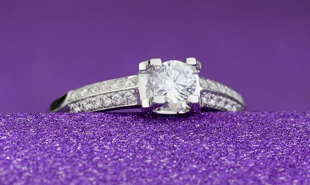 乐维斯钻戒：结婚钻戒竟不是越贵越好，结婚钻戒价格多少合适呢