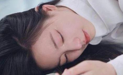 「丫丫头爱生活」女人准许你“泡”的3个暗示，是直男的福利，要敢于表白