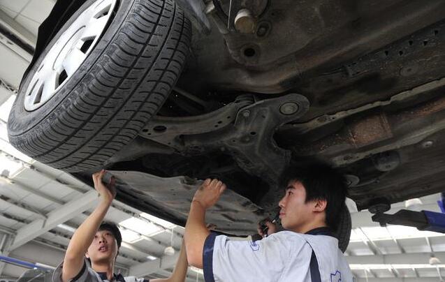 【加美润滑油】变速箱油5万公里换一次错了吗？修理工：难怪车子修不好