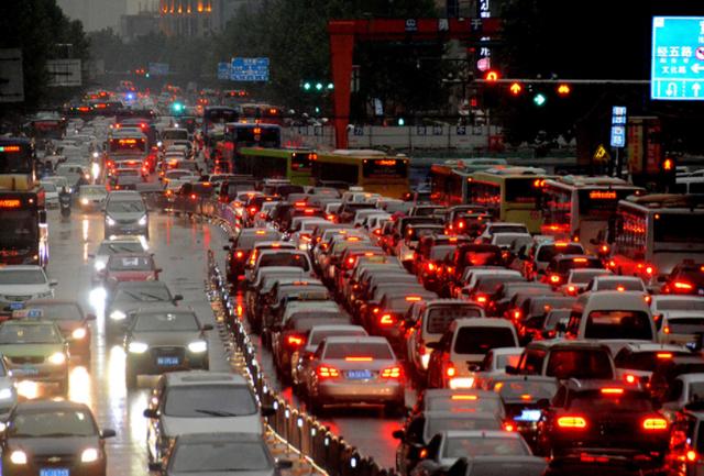 SUV大师■前驱车和后驱车有什么优缺点？为什么市面上那么多前驱车？