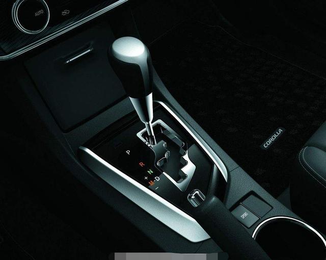 下车让一下：自动挡的P、R、N、D、S、L怎么用？老司机：一句口诀包你学会