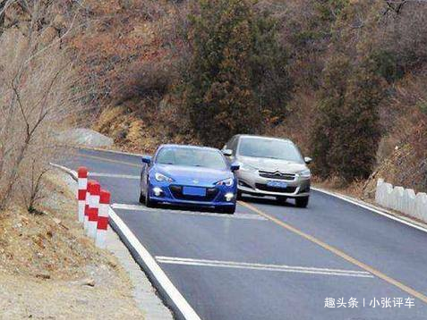 「小张评车」怎么能判断出来一个人开车技术好坏？老司机：看这几个细节就行