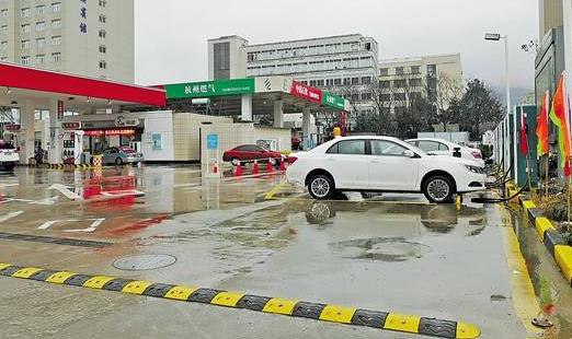 车家号@全国充电桩已经是加油站的10倍了，还是不够用？