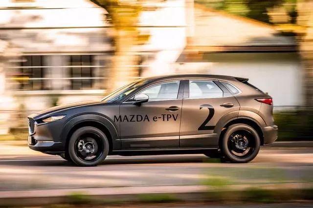 「汽车摄影网」马自达：坚持内燃机？纯电动它不香吗？