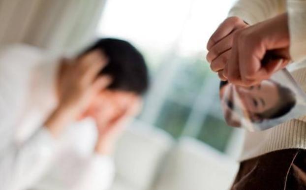 「掏心掏肺哭着后悔」爱情最好的常态是“斤斤计较”，而不是包容式的置身事外