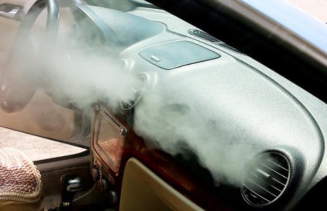 「养车宝典」高速开空调是外循环还是内循环？汽修工：你为啥不珍惜自己的生命