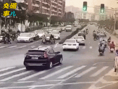 条山高速公安交警@一组动图提醒你：威风不在车速高 安全意识不能抛