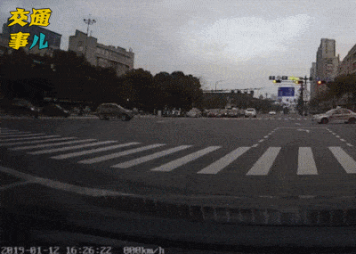 条山高速公安交警@一组动图提醒你：威风不在车速高 安全意识不能抛