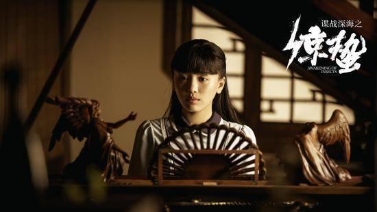刘昊然美女同学，长相神似杨采钰，如今22岁出演《惊蛰》会火吗？