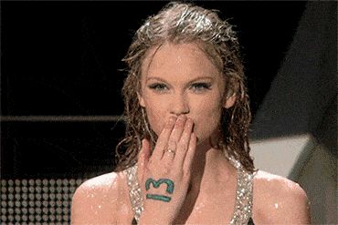 久久恋爱课@聊多丢神秘感vs聊少没存在感：运用推拉术，让男生爱上与你聊天