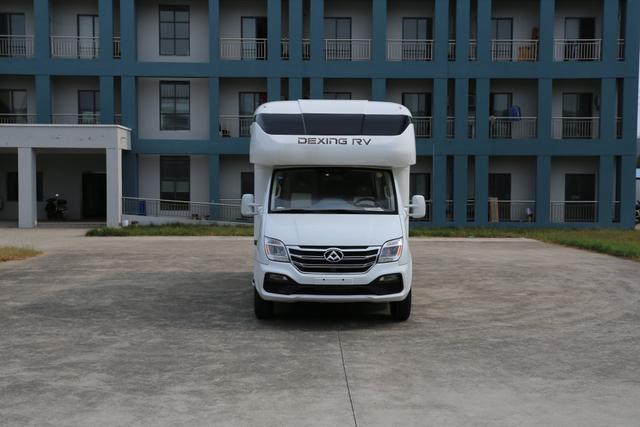 【小鱼儿和小番茄】德兴房车，我家的房子很小但院子很大