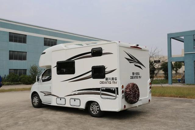 【小鱼儿和小番茄】德兴房车，我家的房子很小但院子很大