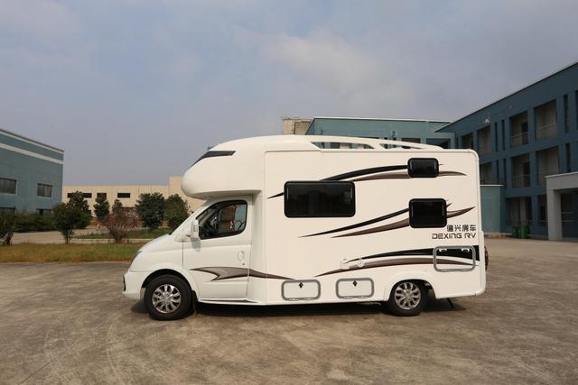 【小鱼儿和小番茄】德兴房车，我家的房子很小但院子很大