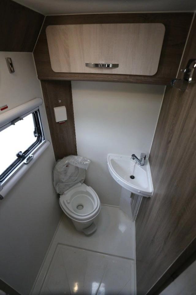 【小鱼儿和小番茄】德兴房车，我家的房子很小但院子很大