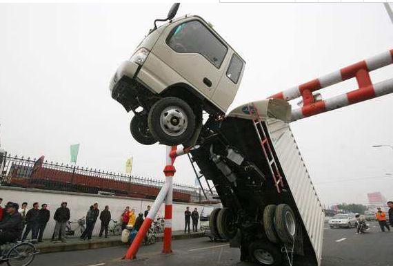 车家号：高速这个“隐形杀手”已伤害太多车主，崔永元怒说：为什么不取消