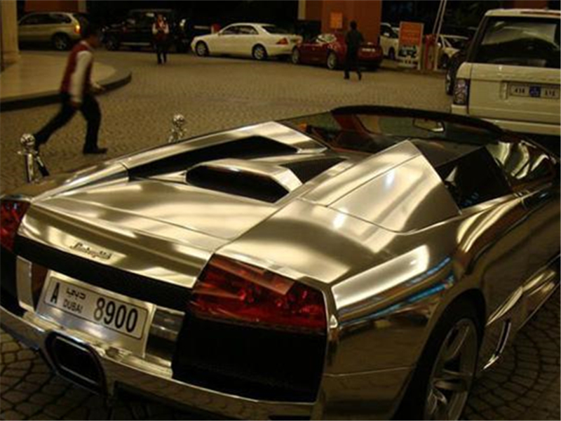 [小艾v汽车]迪拜王子私藏的5亿豪车，从不外借，却破例借给了一名中国人？