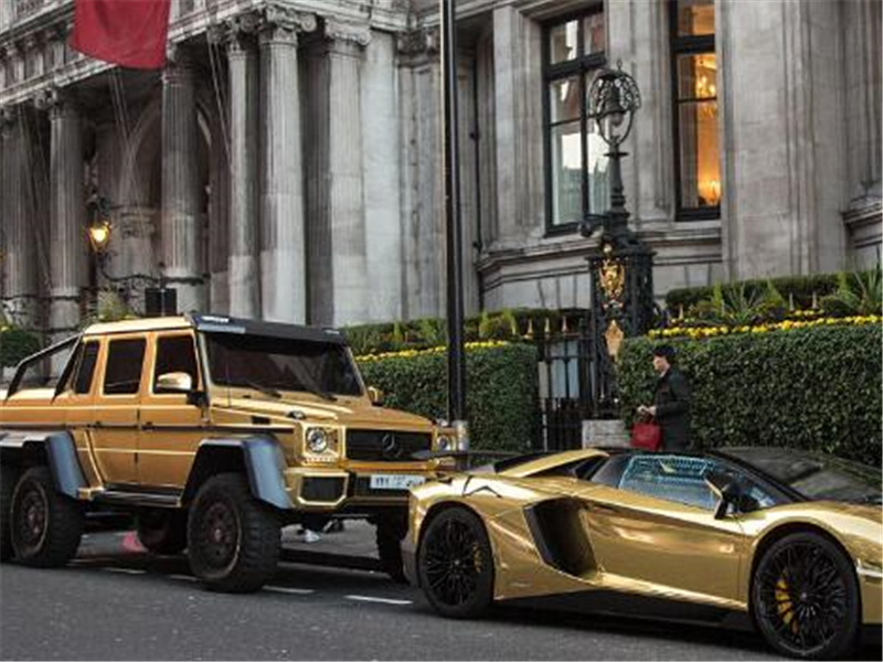 [小艾v汽车]迪拜王子私藏的5亿豪车，从不外借，却破例借给了一名中国人？