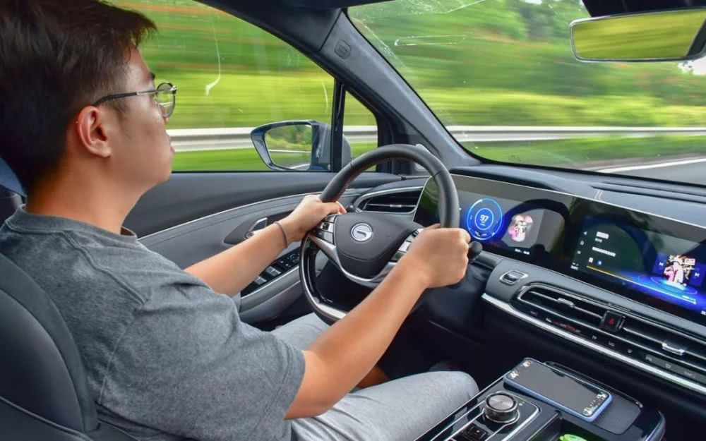 有车以后■20多小时不间断测试，这台号称全球续航最长的中国纯电SUV表现让人吃惊