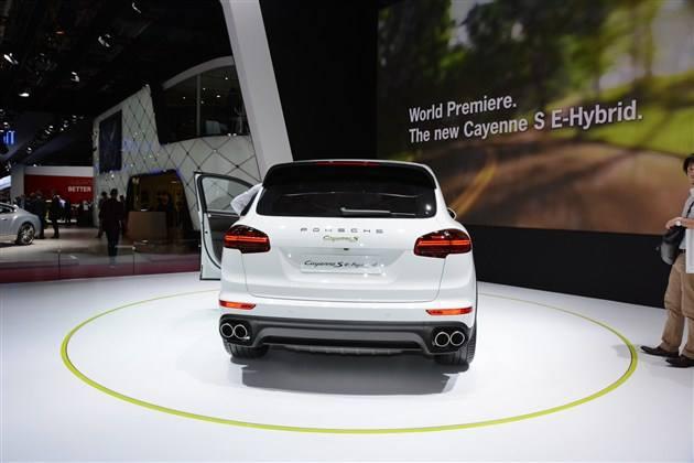 【买车只看颜值】为什么保时捷要率先开启电气化进程，电动汽车的时代要来了吗？