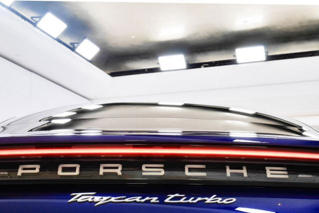 【买车只看颜值】为什么保时捷要率先开启电气化进程，电动汽车的时代要来了吗？