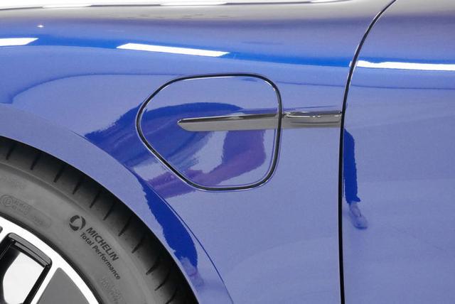 【买车只看颜值】为什么保时捷要率先开启电气化进程，电动汽车的时代要来了吗？