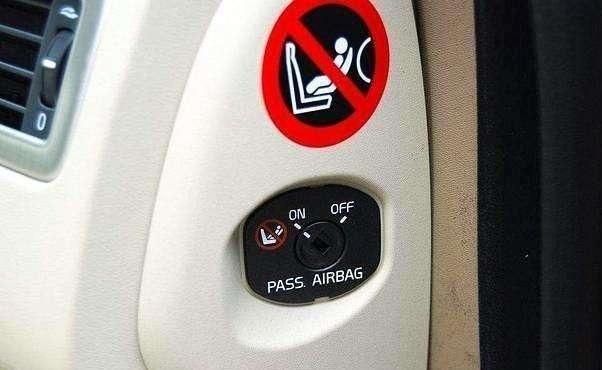 车家号■车上这3个按键，不能随便乱按，否则会影响行车安全！