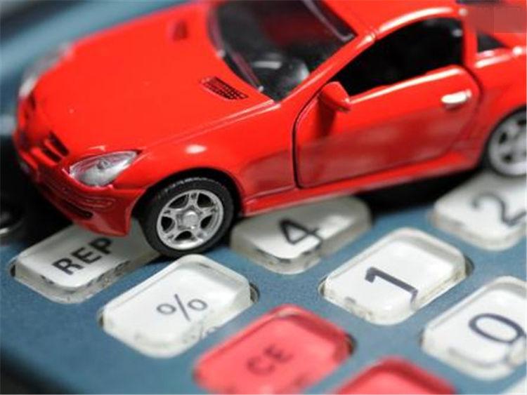 「下车让一下」4S店买车砍价最低是多少？退休销售：放心砍，能赔本算我输