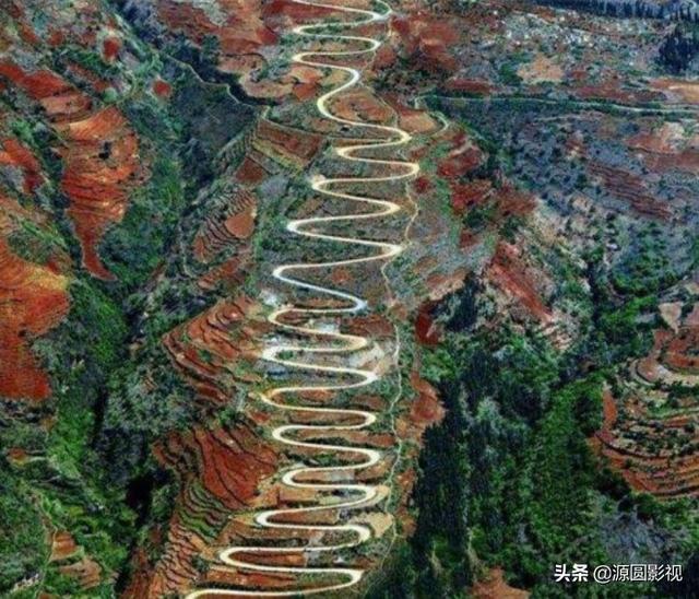 【蛋蛋懂车】中国云南靖安哨公路创造了世界公路奇迹，老司机都不敢开这条道路