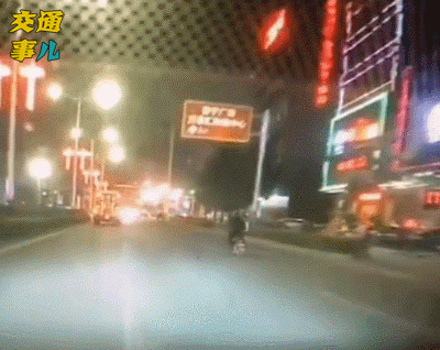 蛋蛋懂车：一组动图警示你： 马路上耍特技 代价惨痛