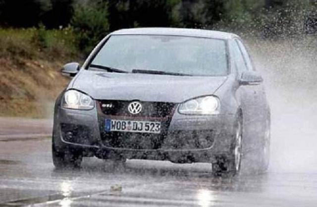 「车家号」高手开车一般都有的4个习惯，很多人只占2个，你有几个呢？