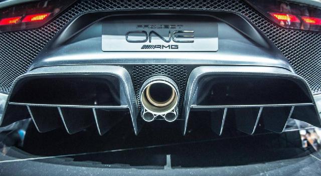 【依然观车】F1发动机只有1.6T为什么家用车不能使用？至今只有一个车企这么干