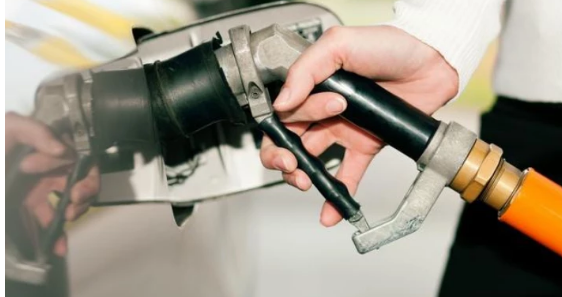 「玩车迷」你知道“一升汽油”到底是等于多少斤吗？开了这么久车都不知道