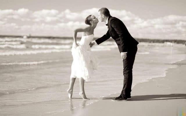 [一个人的森林世界]男生喜欢你的6个表现