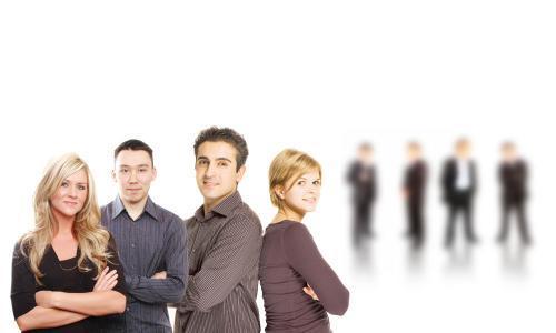 「丁路遥知事」为什么公司高管往往做不长久，反而普通职工却相对稳定？