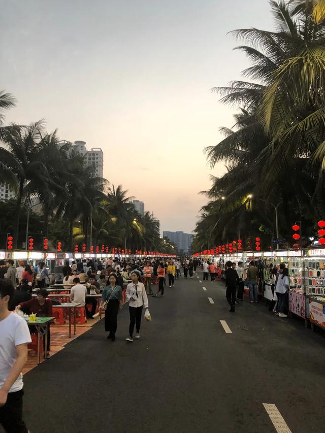 「老树根茶舍」钱是人心衡器，它能让你看清一个人