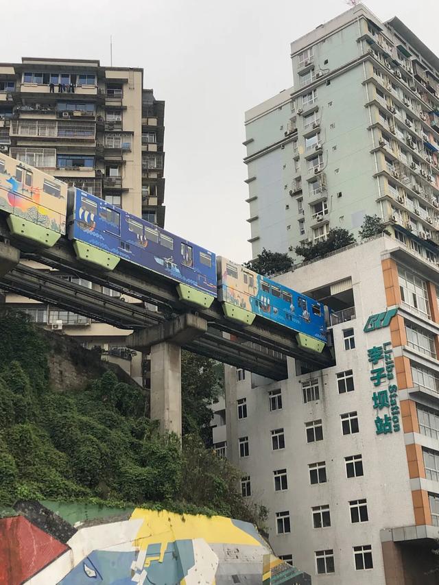 「老树根茶舍」钱是人心衡器，它能让你看清一个人