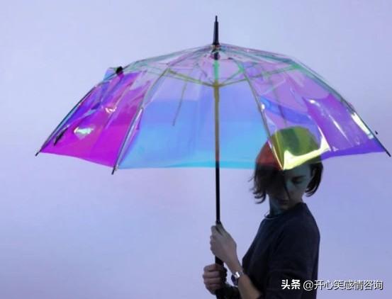 #开心笑感情咨询#心理测试：3把雨伞，你最喜欢哪把？测你是真朋友多还是假朋友多