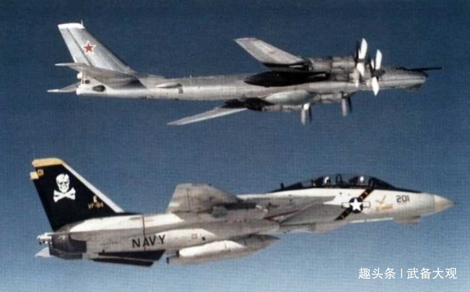 中国明明已有东风系列导弹，为什么还要耗费巨资研制战略轰炸机？